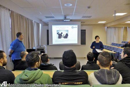 کلاس آموزش مسایل جنسی به پناهجویان سوری در نروژ (+عکس)