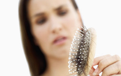 پیشگیری از ریزش مو با ترکیب سه ماده طبیعی!