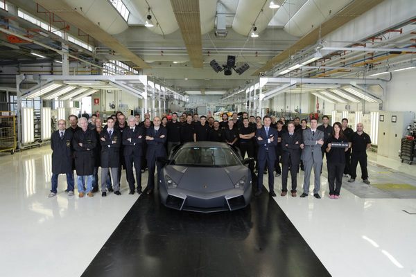 now-financially-stable-lamborghini-is-free-to-unleash-its-mad-yet-supercool-supercar-genius-upon-the-automotive-world