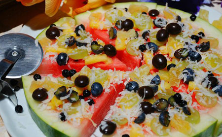 تزیین هندوانه به شکل پیتزا+تصاویر 
