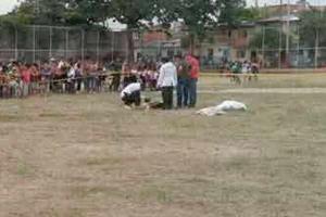 داور آرژانتینی به ضرب سه گلوله بازیکن وسط زمین به قتل رسید