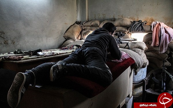 نبرد تک تیرانداز سوری در مقابل تک تیرانداز داعشی + فیلم و عکس