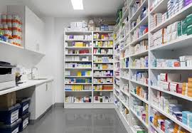 مدیر روابط عمومی انجمن داروسازان خبر داد: احتمال عدم تحویل دارو با دفترچه‌ بیمه