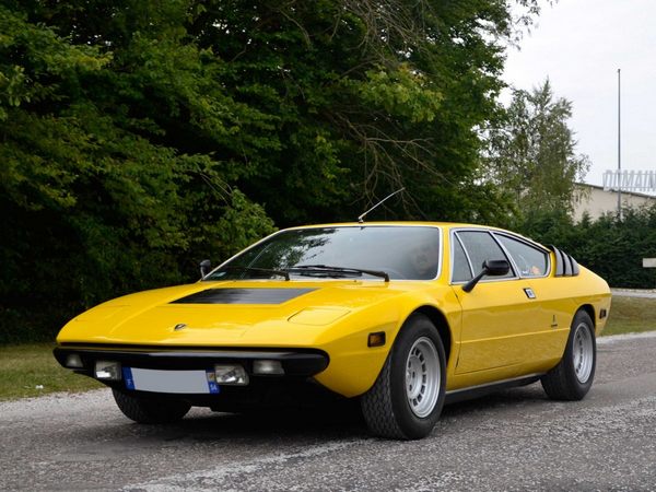 -and-the-four-seat-mid-engined-urraco