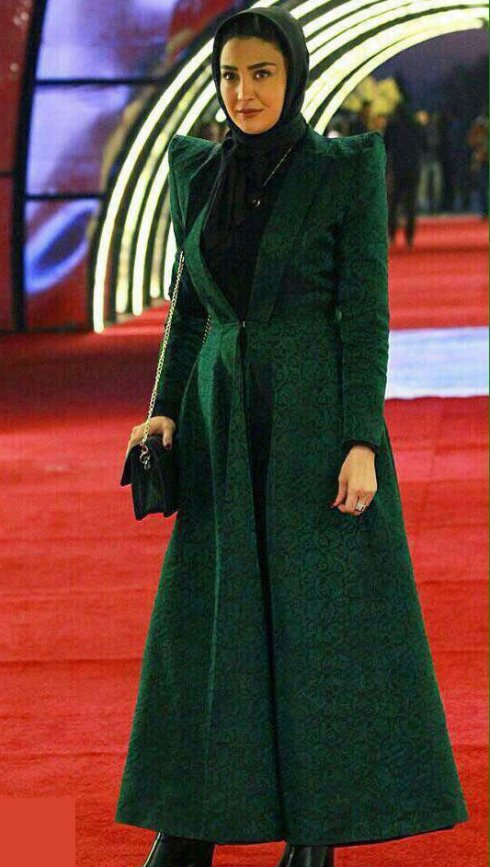 مدل لباس مریم معصومی در سی و چهارمین جشنواره فیلم فجر 
