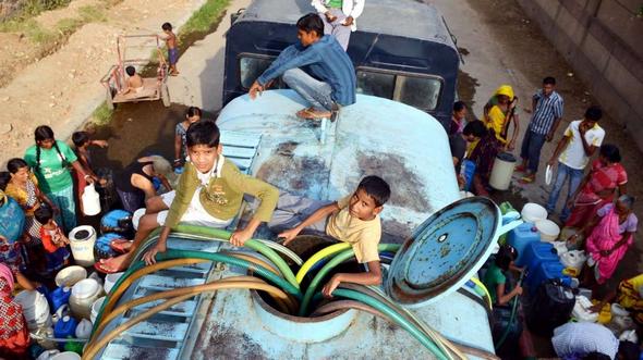 تصاویر :  کم آبی در پایتخت هند