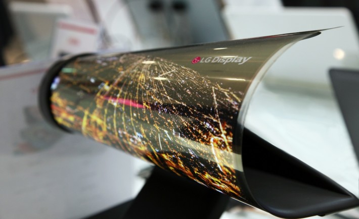 LG-Foldable-18-inch-OLED-Display-Official-Image-KK-1600x1067