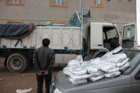 کشف تریاک از کامیون حامل خیار در بجستان خراسان رضوی