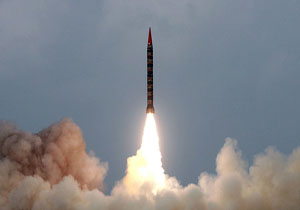 آزمایش یک موشک با قابلیت حمل کلاهک هسته‌ای در هند