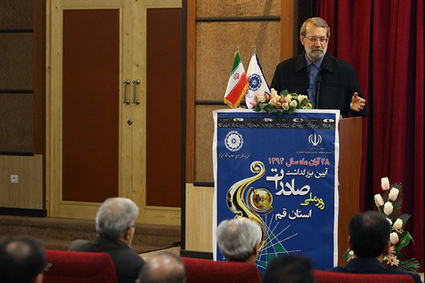 لاریجانی: لازم است دولت کوچک شود /آشفتگی میراث شرایط اقتصادی گذشته در کشور است