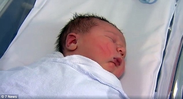 تولد سنگین‌وزن‌ترین نوزاد تاریخ استرالیای غربی+ تصاویر
