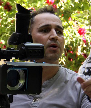 حسین تبریزی: سریال «دمنوش» به انتظار جوابیه نهایی شبکه نشسته است