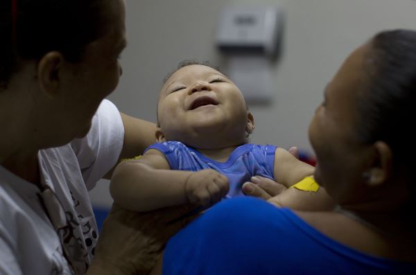 مرکز کنترل و پیشگیری بیماری آمریکا، تاثیر زیکا بر نقص فیزیکی نوزادان را تایید کرد