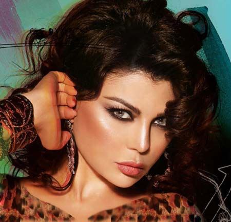 تجاوز جنجالی پادشاه بحرین به هیفا خواننده زن زیبا (عکس)