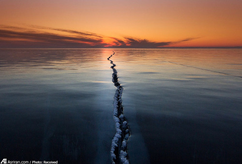 دریاچه یخ زده بایکال - روسیه
