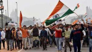 تظاهرات دانشجویان هندی در اعتراض به خشونت هندوهای افراطی