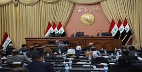 تحصن نمایندگان پارلمان عراق برای برکناری سران سه‌گانه