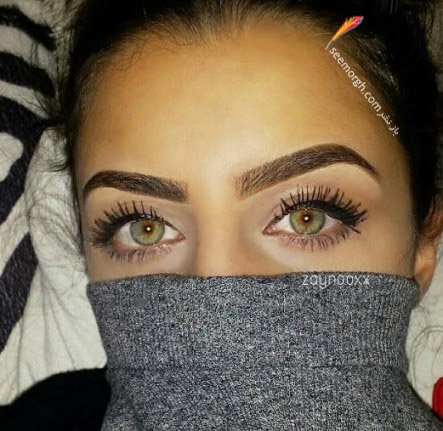 چشم های دختر عرب با رنگ خاص