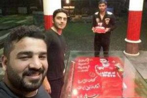 جشن تولد مهرداد کفشگری در مزار هادی نوروزی + عکس,اخبار