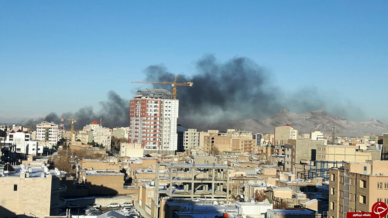 وقوع آتش سوزی گسترده در ارومیه + تصاویر
