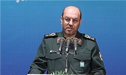 سردار دهقان: ایران با هرگونه استفاده نظامی از فضای ماورای جو مخالف است