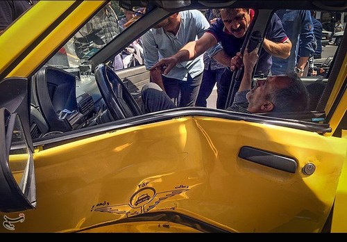 حوادث/ تصادف تاکسی با خودروی پلیس در تهران