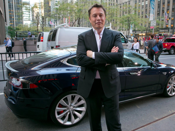 in-2014-there-were-reports-of-tesla-ceo-elon-musk-meeting-with-apples-ma-chief-adrian-perica-musk-later-told-cnbc-that-he-did-meet-with-apple-although-he-refused-to-confirm-who-he-met-w600