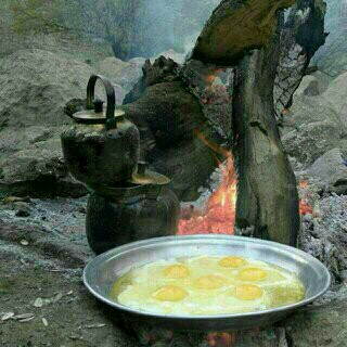 صبحانه در دل کوه