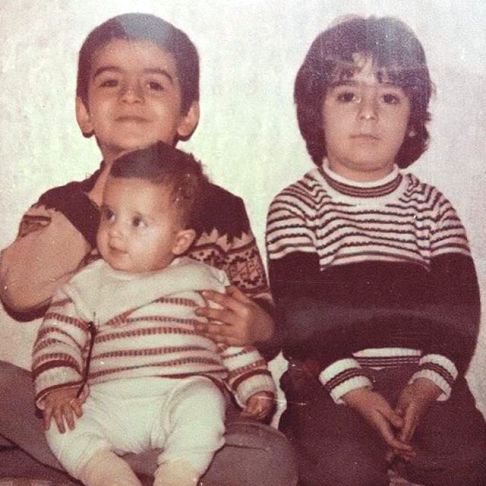عکس کودکی فرزاد حسنی و برادرش فرهاد
