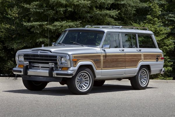 -and-the-majestic-amc-jeep-wagoneer-which-with-very-few-mech