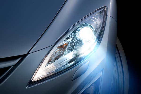 روشنایی سازگار خودرو یا AFS در خودرو چه کارایی دارد؟
