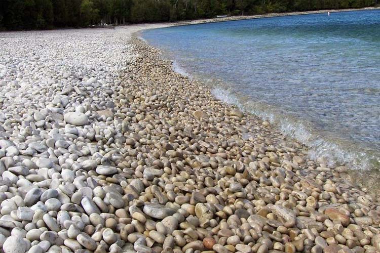 زیباترین سواحل سنگی جهان