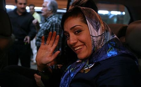 کشف حجاب جنجالی بازرس زن ویژه صدا و سیما ایران (عکس)