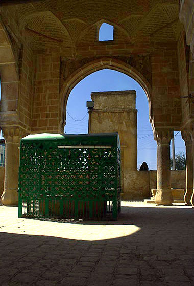 بقعهٔ شیخ یوسف،بقعه‌های تاریخی