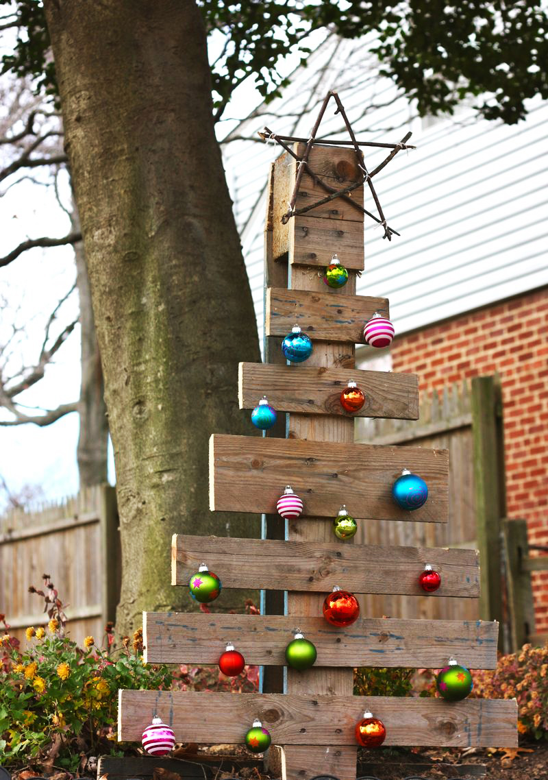 AD-Ideas-Of-How-To-Make-A-Wood-Pallet-Christmas-Tree-15
