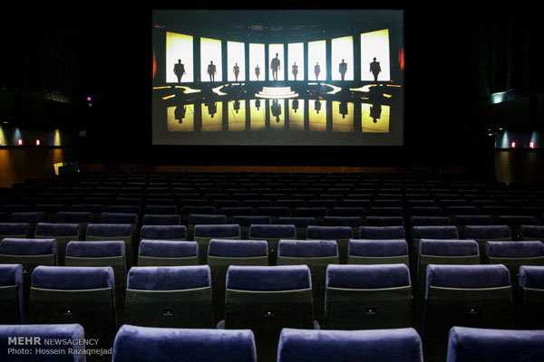بررسی طرح اکران فیلم‌های خارجی در سینماها