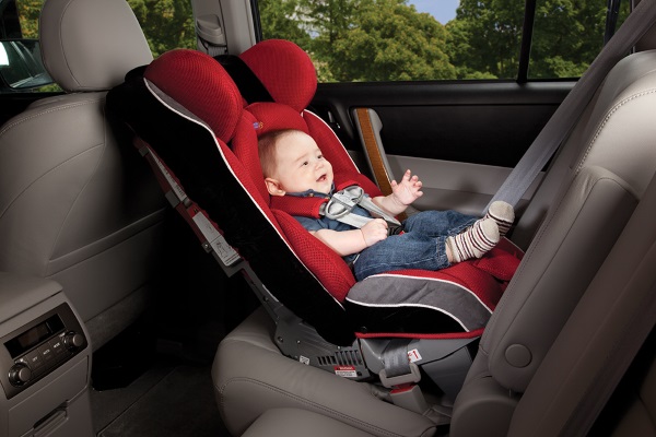 rear-facing-child-car-seat