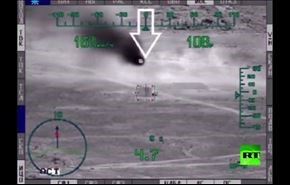 فیلم/ انهدام تانکهای داعش به‌وسیله شکارچی شب 