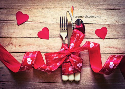 تزیین میز ناهارخوری با قلب های قرمز برای کسانی که دوست شان دارید - مدل شماره 7