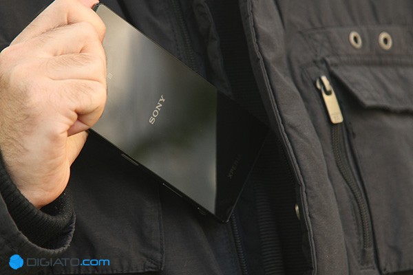 بررسی دیجیاتو: Sony Xperia Z5 Premium