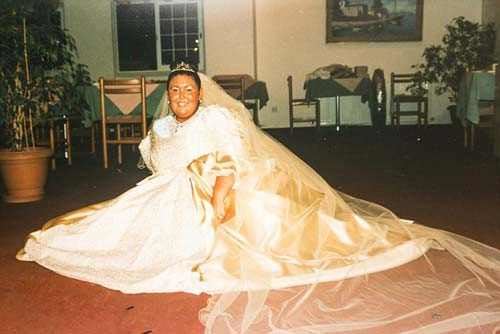 عروسی که به روش عجیبی خود را لاغر کرد ! عکس