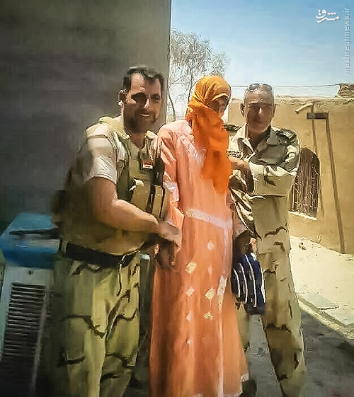 دستگیری یک داعشی با لباس زنانه