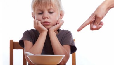 مامان و نی نی/ رفتار مناسب با کودکان بد غذا