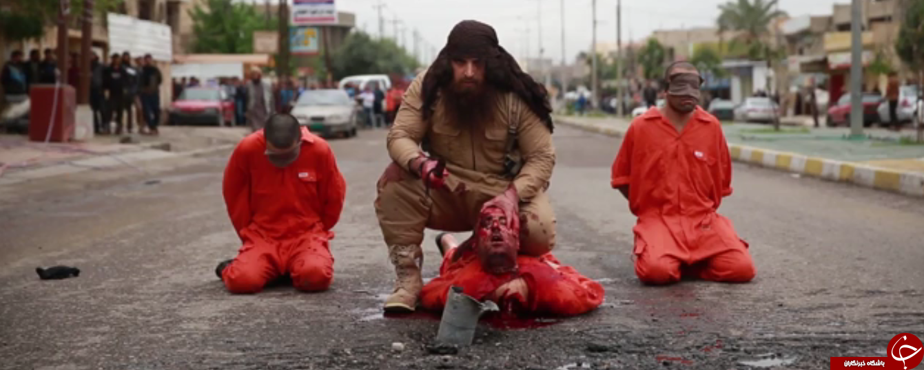داعش سه پیشمرگه کرد را در انظار عمومی گردن زد