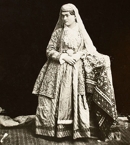 مد لباس زنان ایرانی در دوران قاجار 