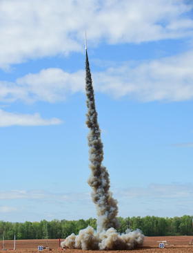 مسابقات ساخت و پرتاب موشک دانشجویان آمریکایی
