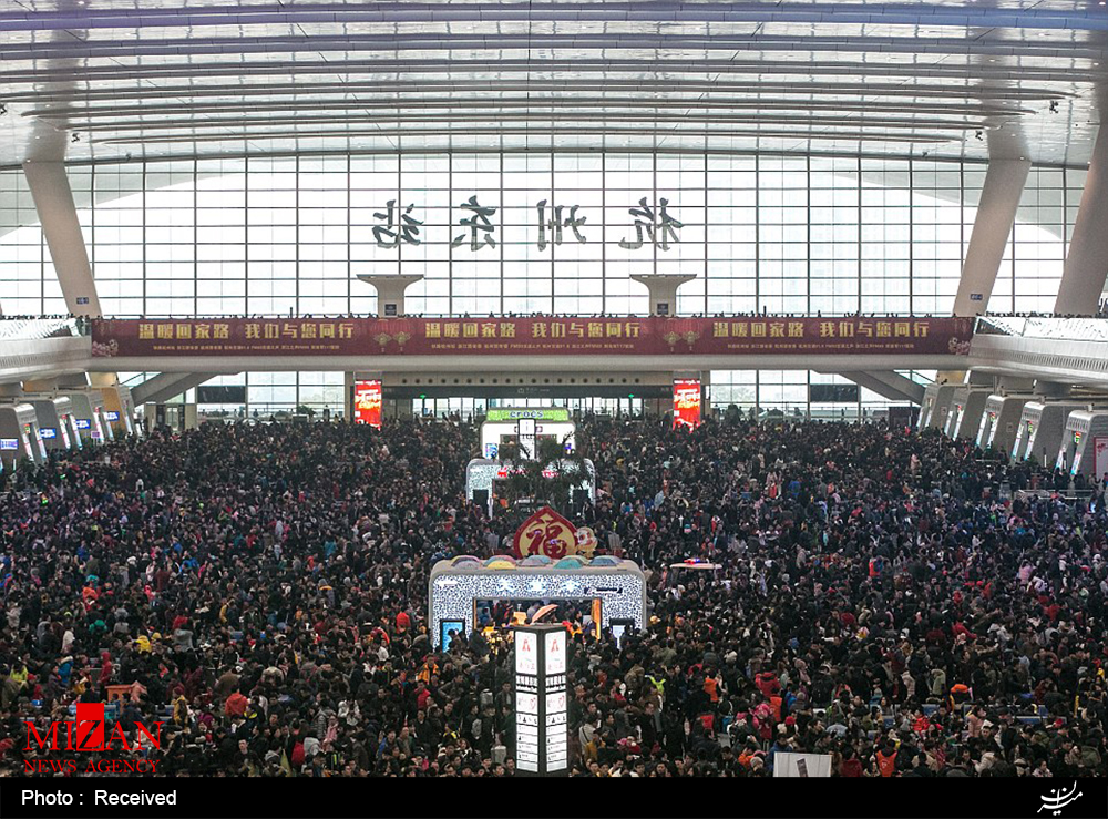 عکس/ ازدحام صد هزار نفری در ایستگاه قطار 