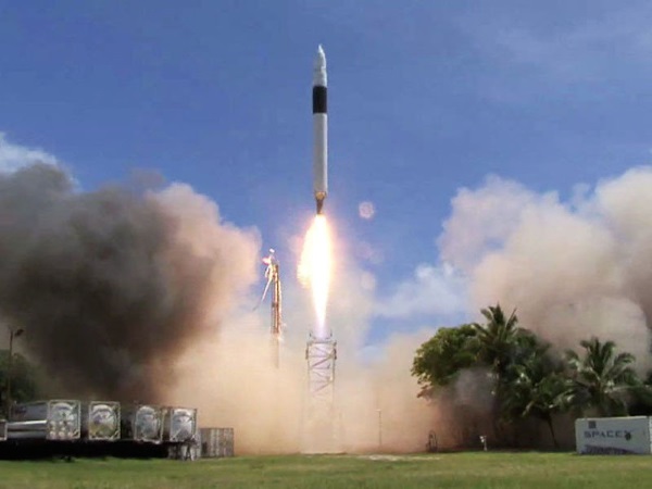 spacex-met-a-critical-milestone-in-2008-for-privately-owned-spaceflight-companies