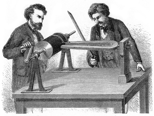 UNSPECIFIED - CIRCA 1754: Phonautograph (c 1857) apparatus for studying sound vibrations graphically, invented by (Edouard) Leon Scott de Martinville. Tuning fork vibrated by bow or iron rod, and vibration traced on cylinder coated with lampblack. Engraving, 1872 (Photo by Universal History Archive/Getty Images)