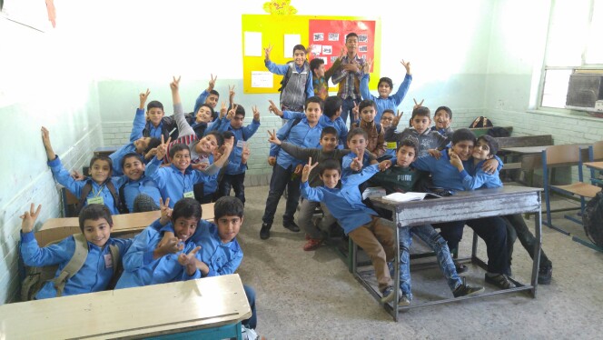یاد آن ایام  بخیر این عکس مدرسه پسرم آقامحمد میباشد..دزفول شهرک شهید محمد منتظری